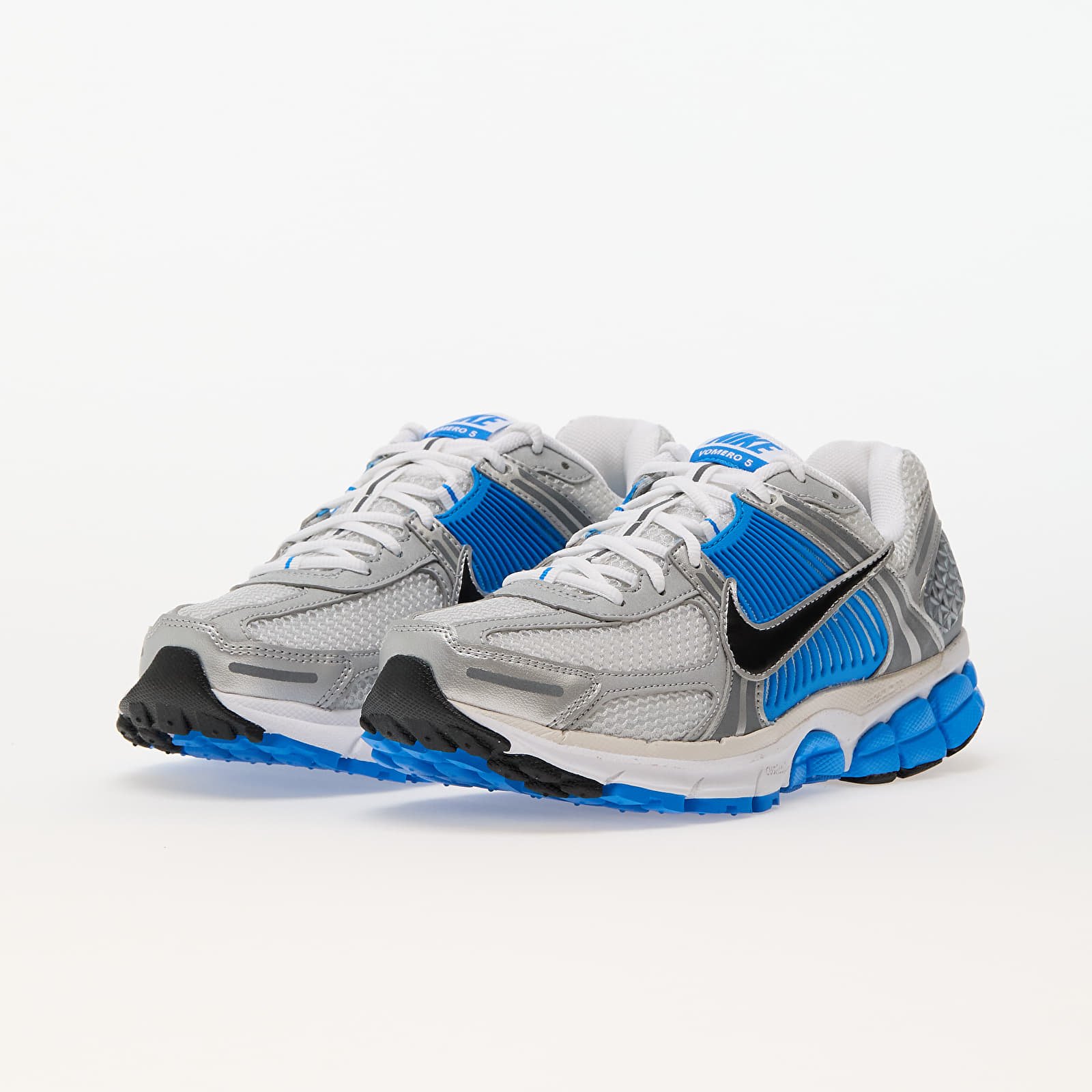 Men s shoes Nike Zoom Vomero 5 White Black Pure Platinum Photo Blue Footshop