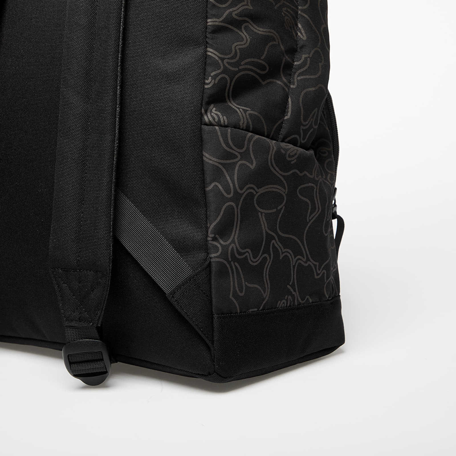 Batohy A BATHING APE Neon Camo Shark Day Pack Black