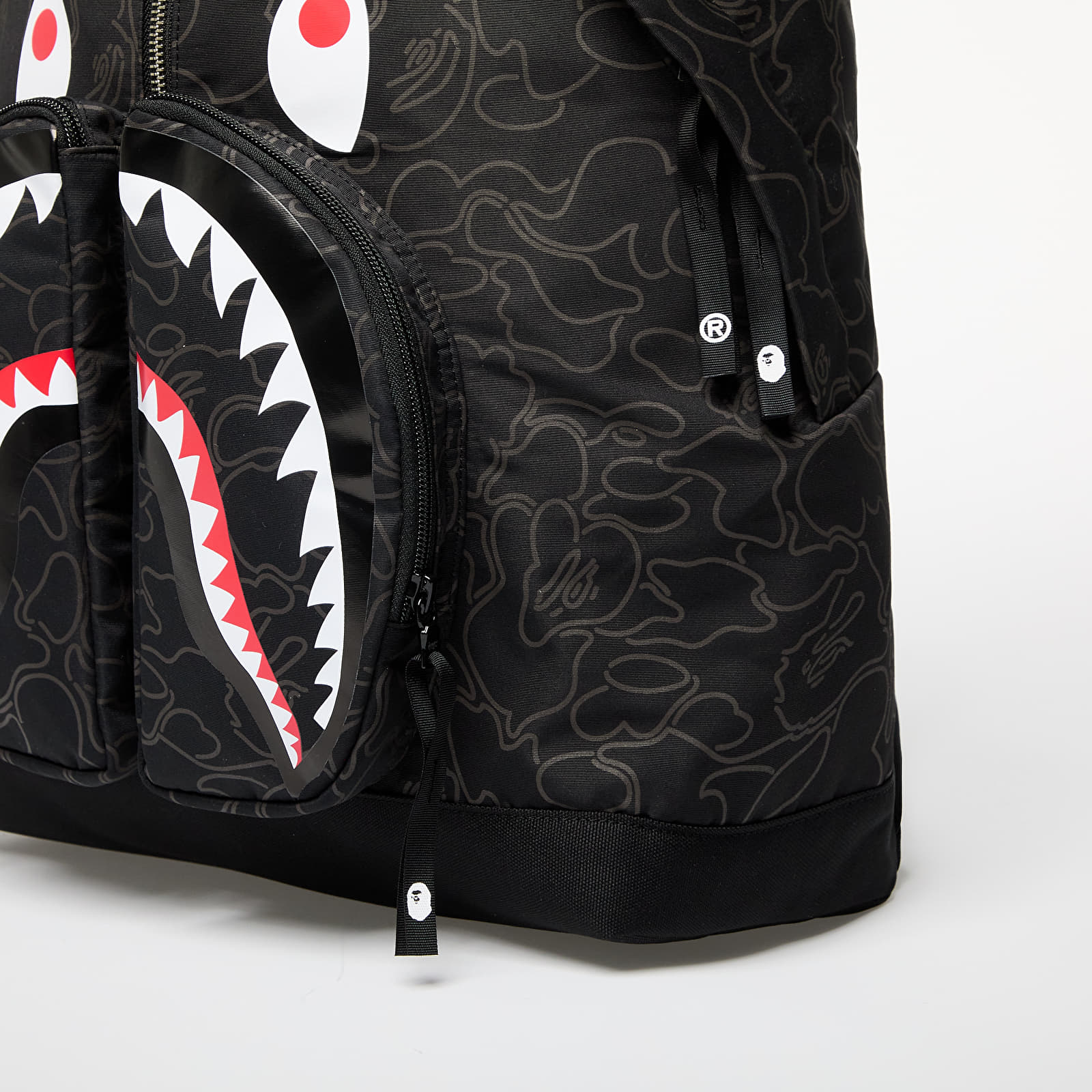 Batohy A BATHING APE Neon Camo Shark Day Pack Black