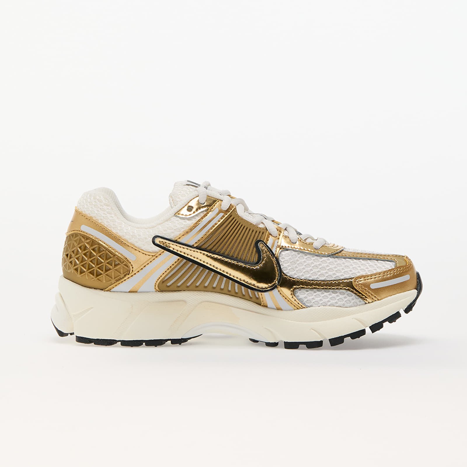 Women's shoes Nike W Zoom Vomero 5 Gld Photon Dust/ Metallic Gold-Gridiron-Sail