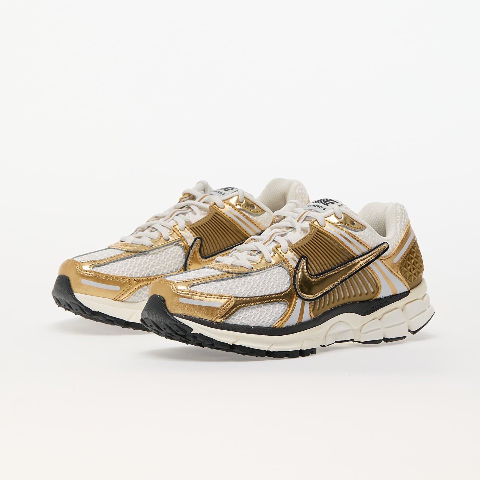 Women's shoes Nike W Zoom Vomero 5 Gld Photon Dust/ Metallic Gold-Gridiron-Sail