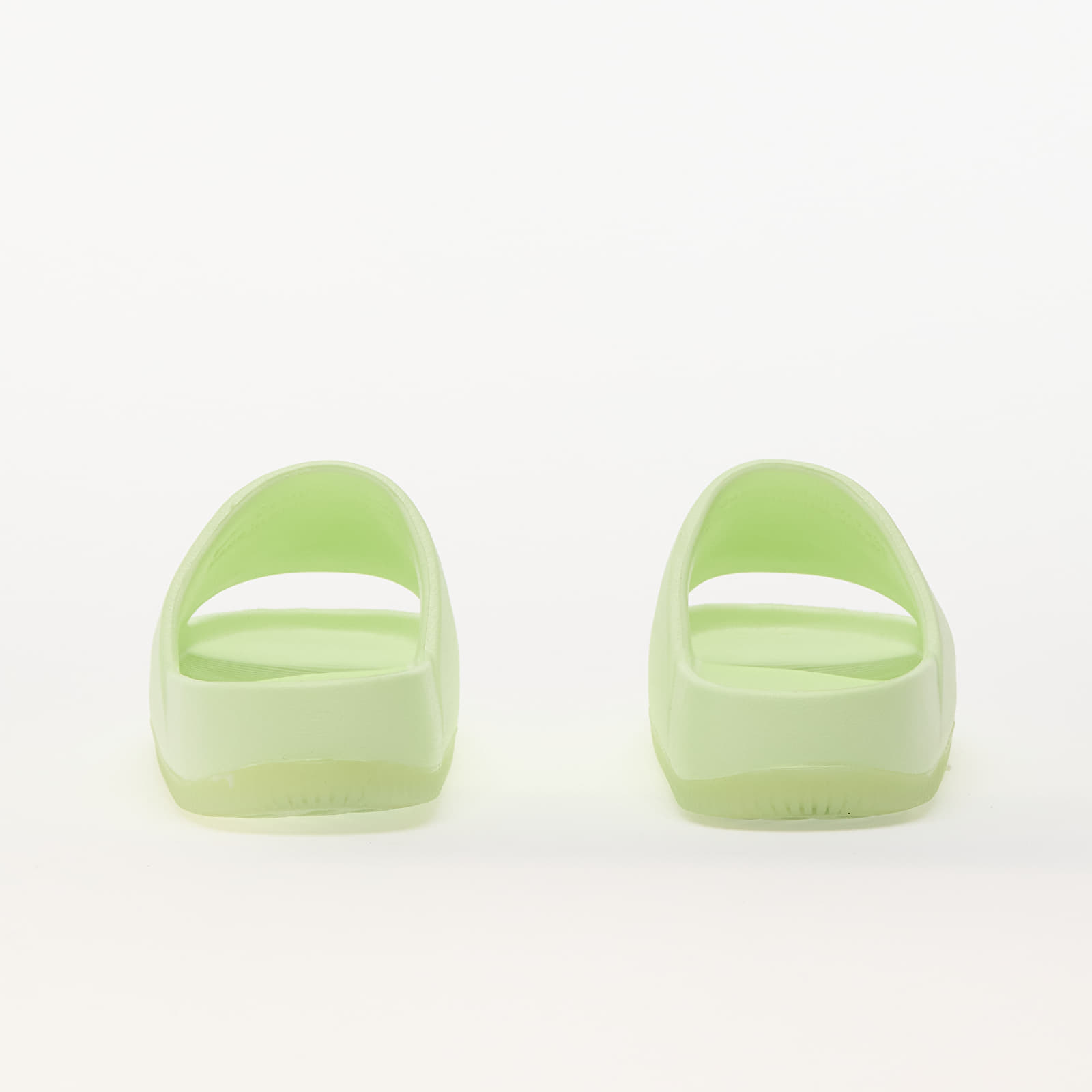 Zapatillas mujer Nike W Calm Barely Volt/ Barely Volt