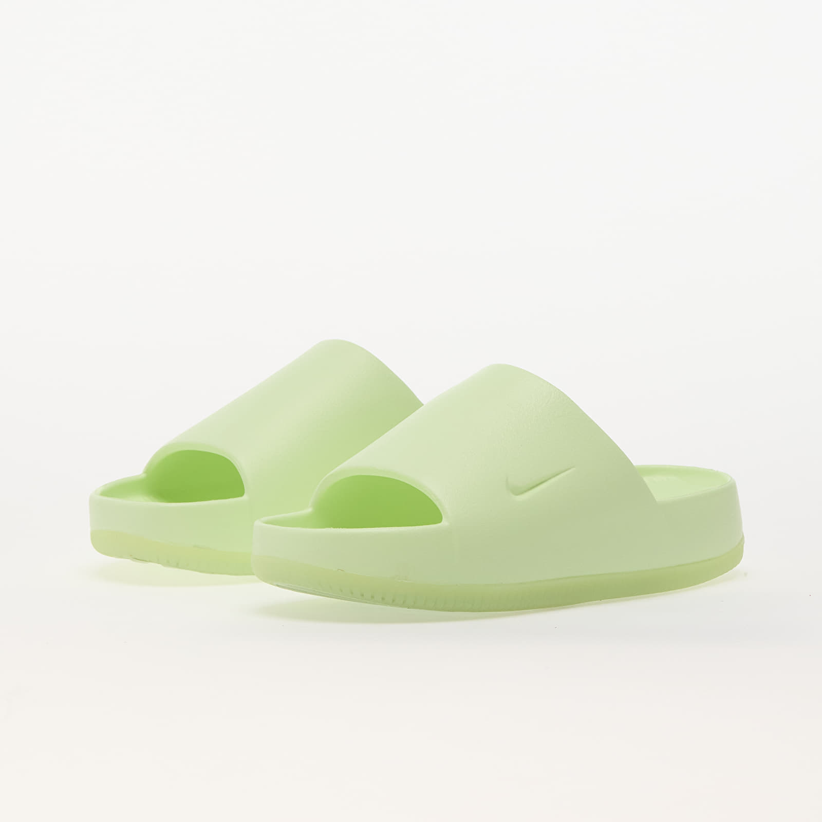 Zapatillas mujer Nike W Calm Barely Volt/ Barely Volt