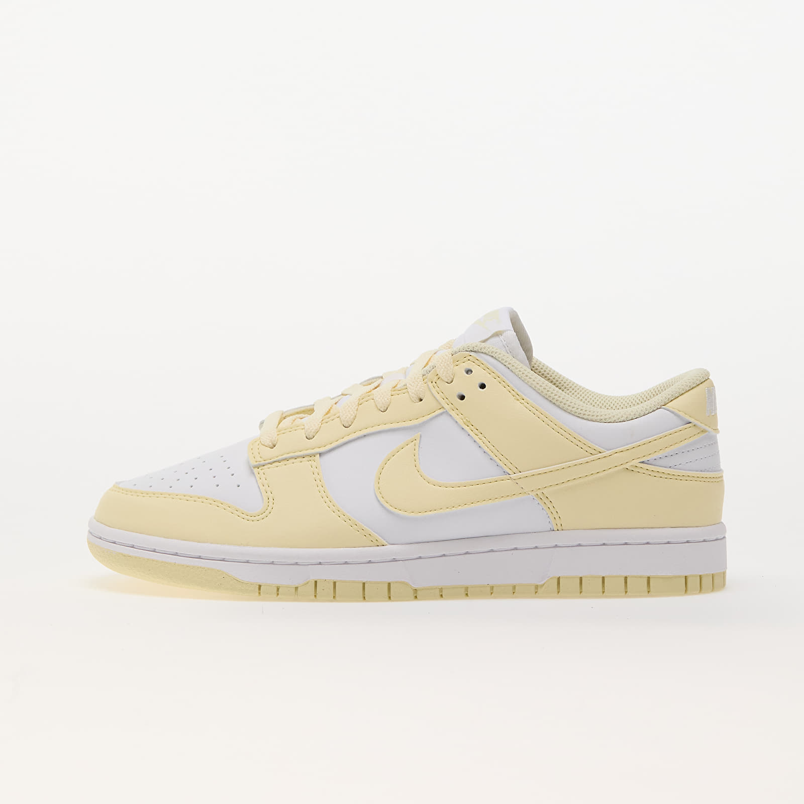 Dámské tenisky a boty Nike W Dunk Low White/ Alabaster