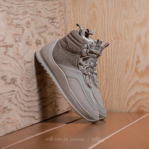 Filling pieces mid altitude heel cap tech top