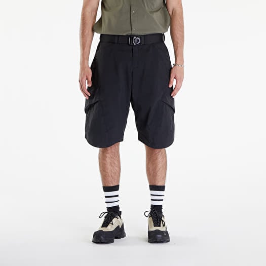 Shorts Poutnik by Tilak Quest Shorts Black