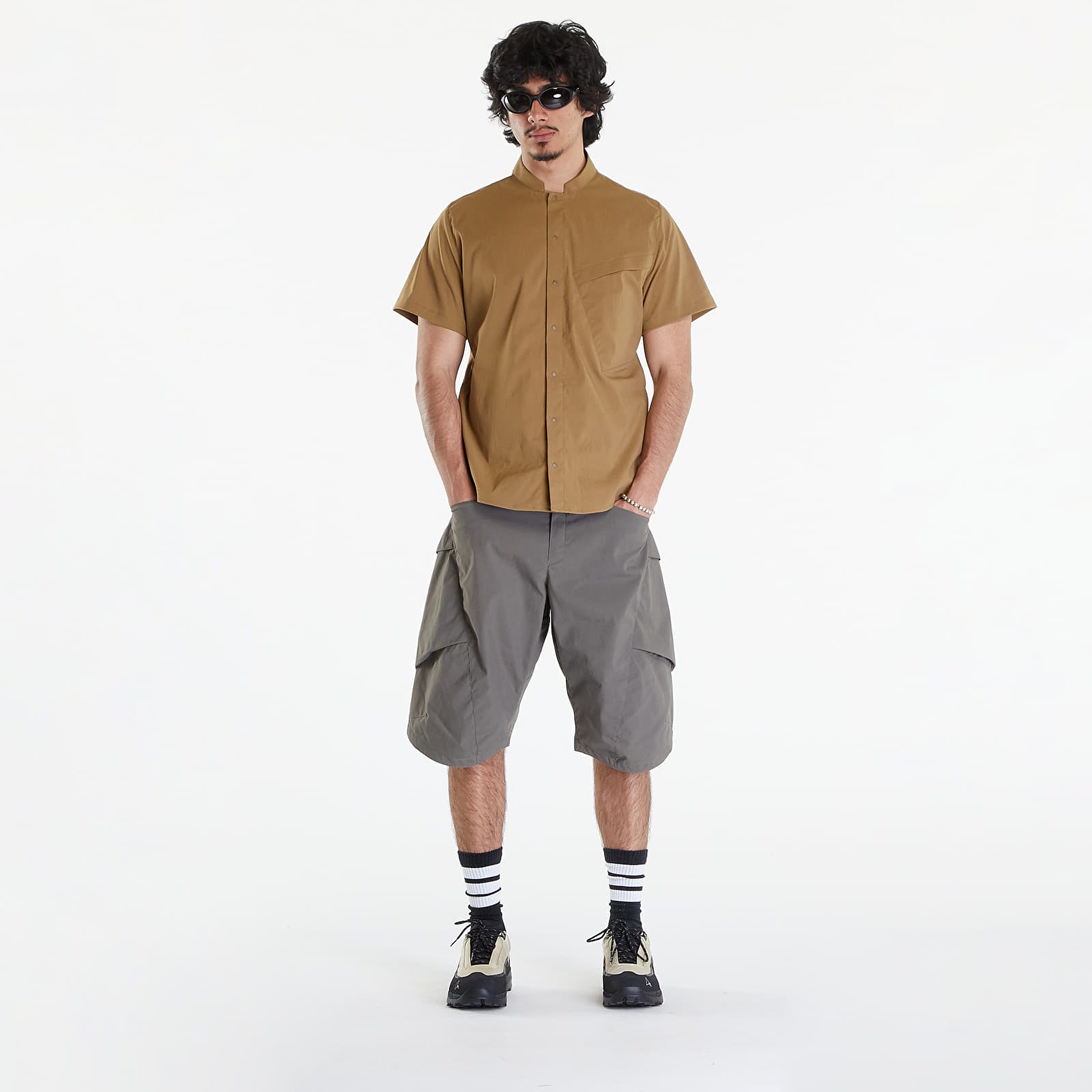 Shorts Poutnik by Tilak Quest Shorts Khaki