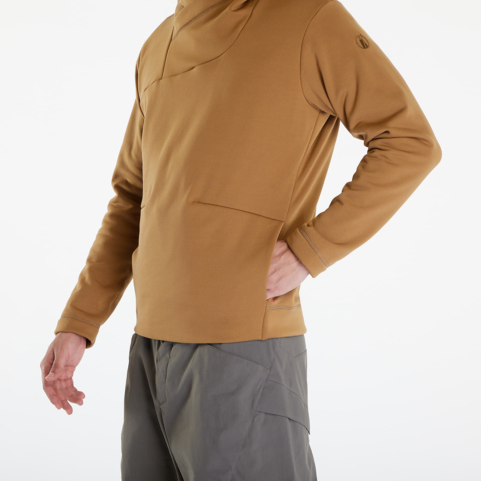 Bluzy Poutnik by Tilak Raven PWS 21 Hoodie Bronze Brown