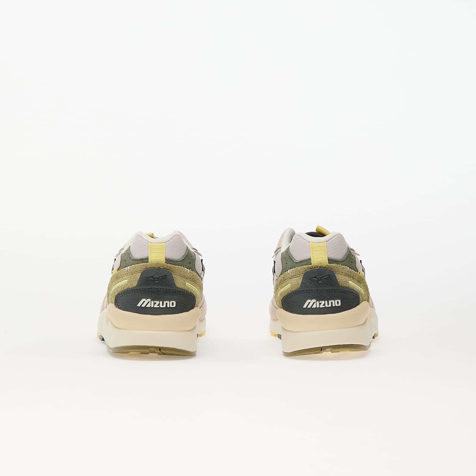 Miesten kengät Mizuno Sky Medal β Silver Cloud/ Urban Chic/ White Sand