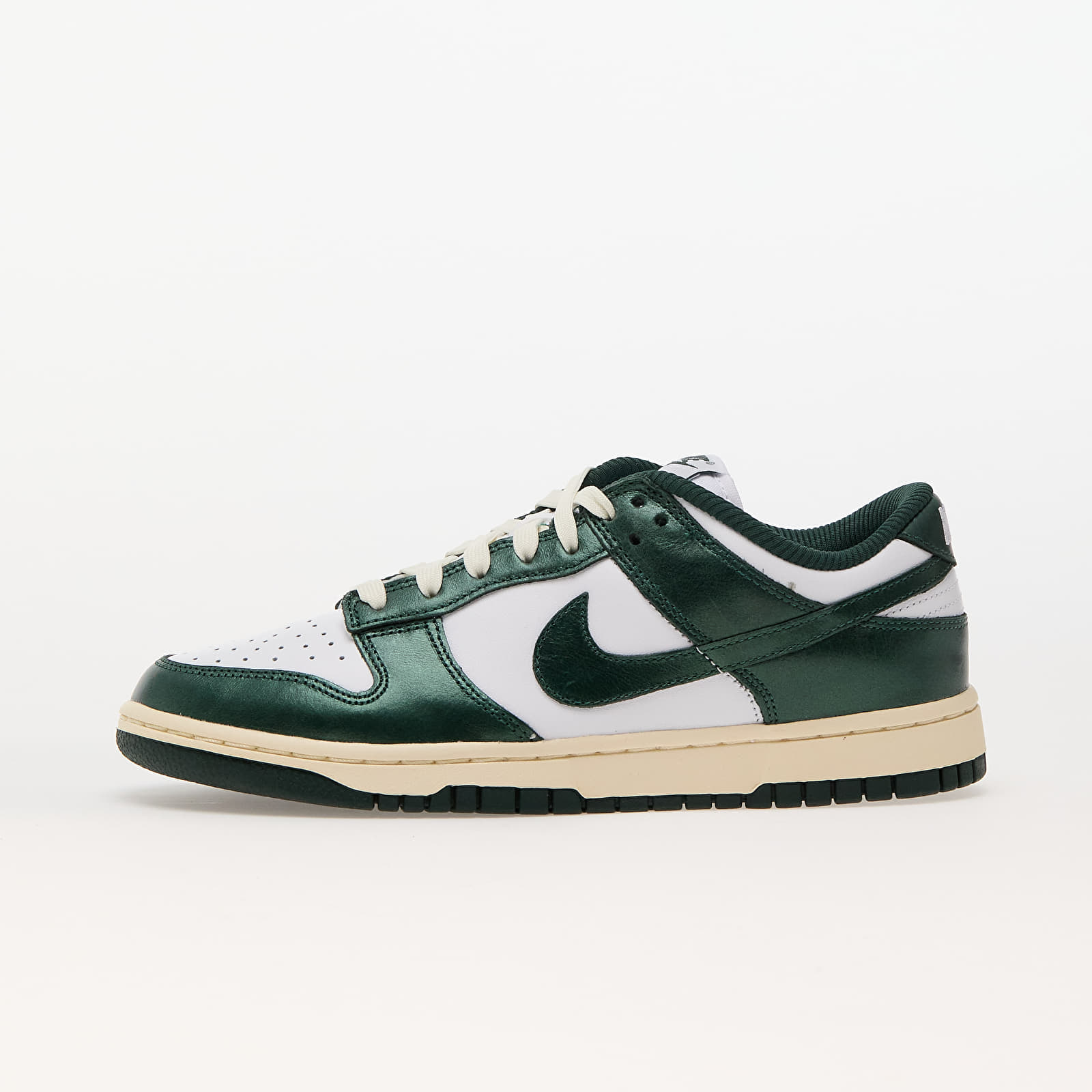 Damesschoenen Nike W Dunk Low White/ Pro Green-Coconut Milk