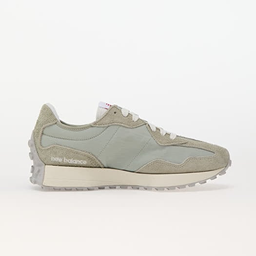 New Balance 327
