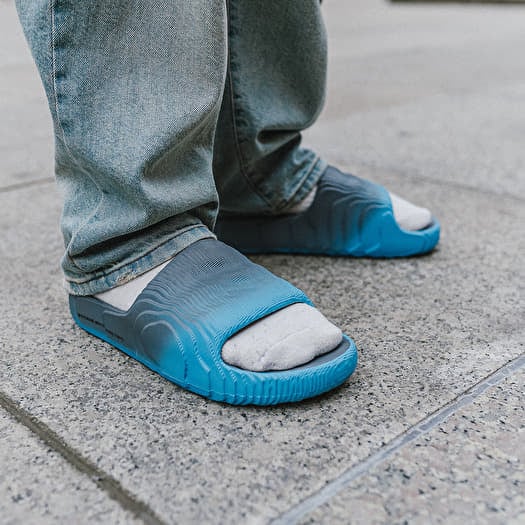 Adilette style sale