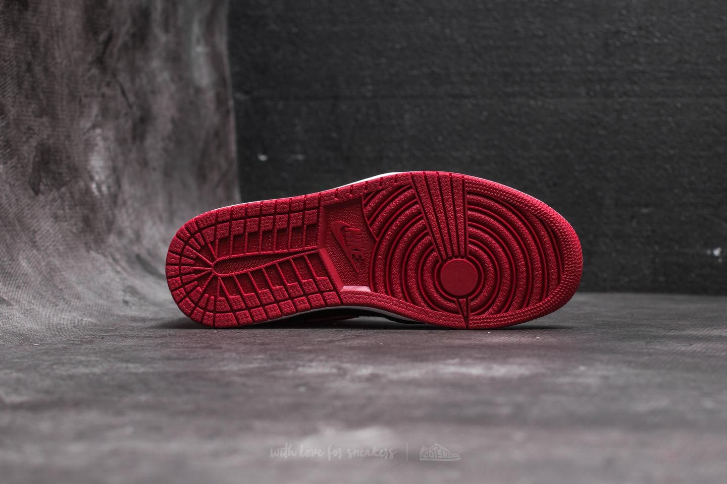 Pánské tenisky a boty Air Jordan 1 Retro Hi Flyknit Black/ Varsity Red-White