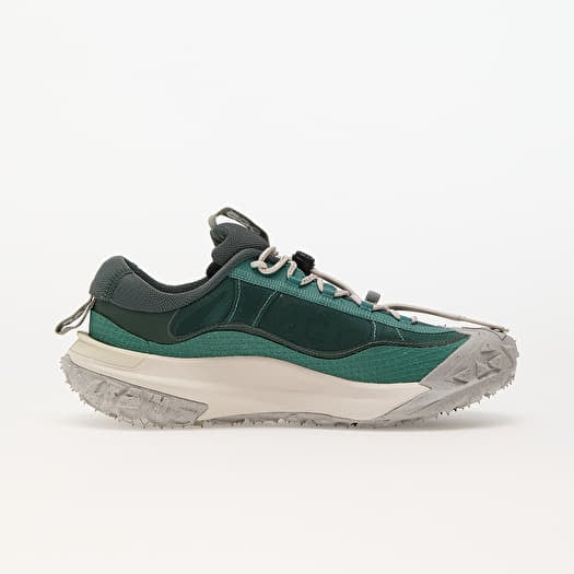 Nike x acg shoes top