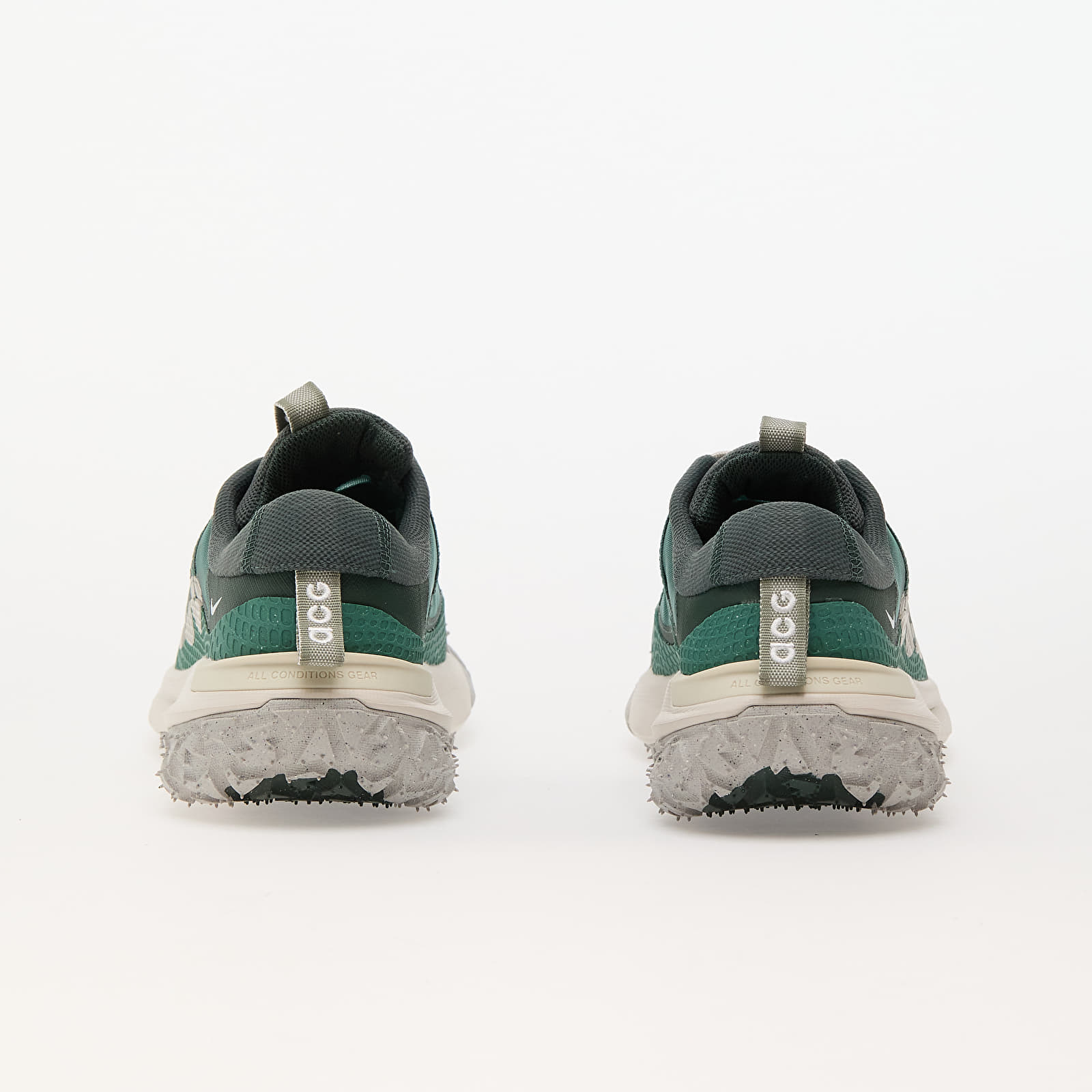 Moški čevlji Nike Acg Mountain Fly 2 Low Bicoastal/ Lt Orewood Brn-Vintage Green