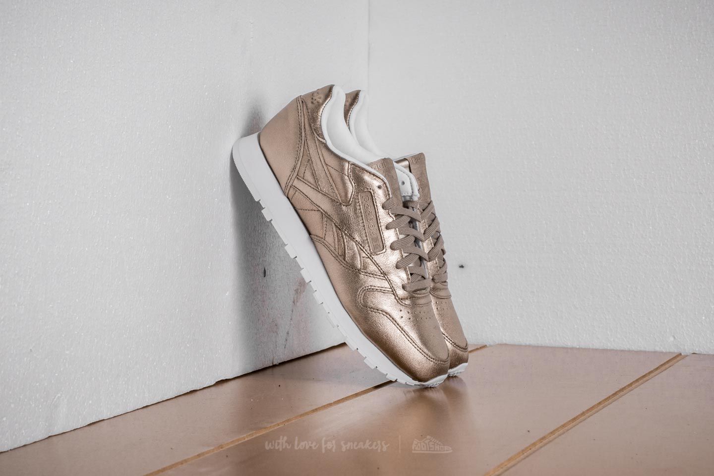 Zapatillas mujer Reebok Classic Leather Melted Metal Pearl Met-Grey Gold/ White