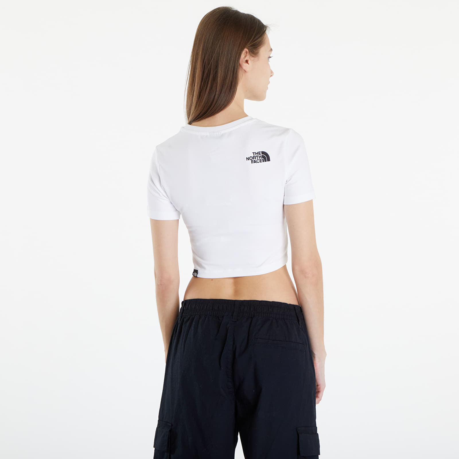 Naisten T-paidat The North Face Crop S/S Tee TNF White