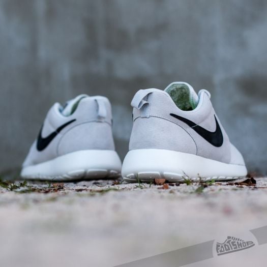 Nike roshe run suede online mens