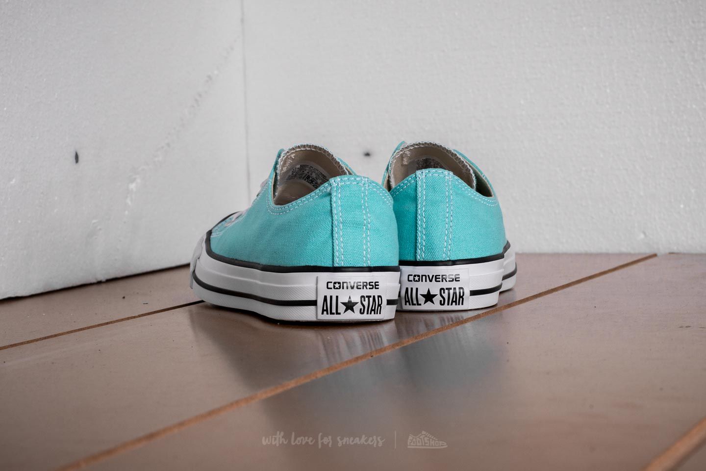 Aqua blue converse all star hot sale