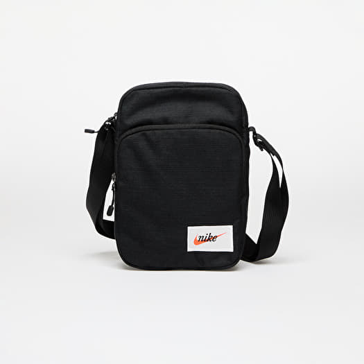 Nike heritage sling bag original price cheap