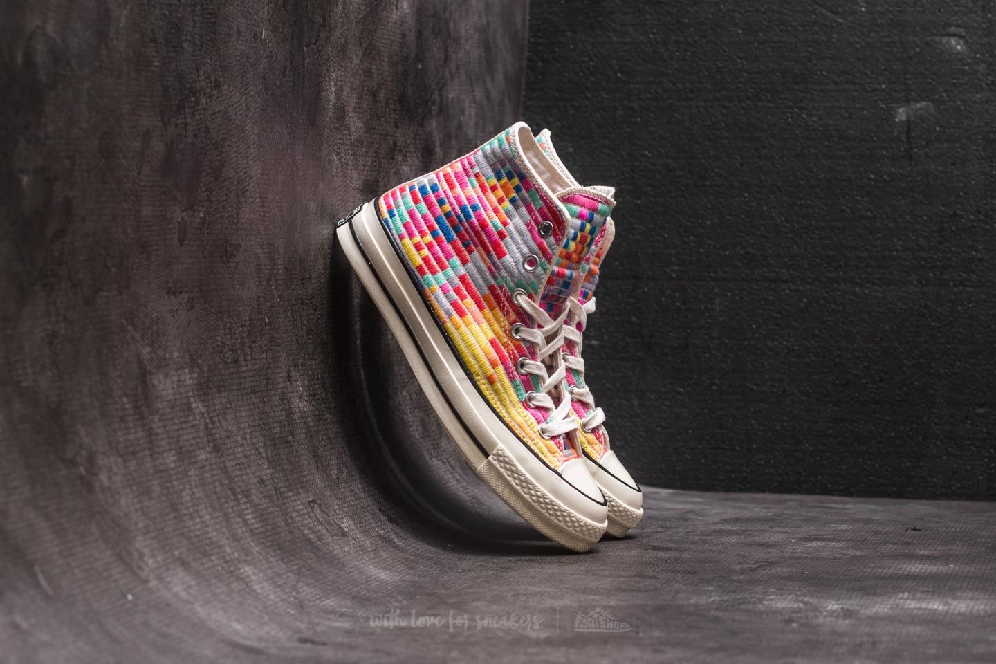 Mara outlet hoffman converse
