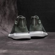 Swift run trace cargo  shop core black  cloud white