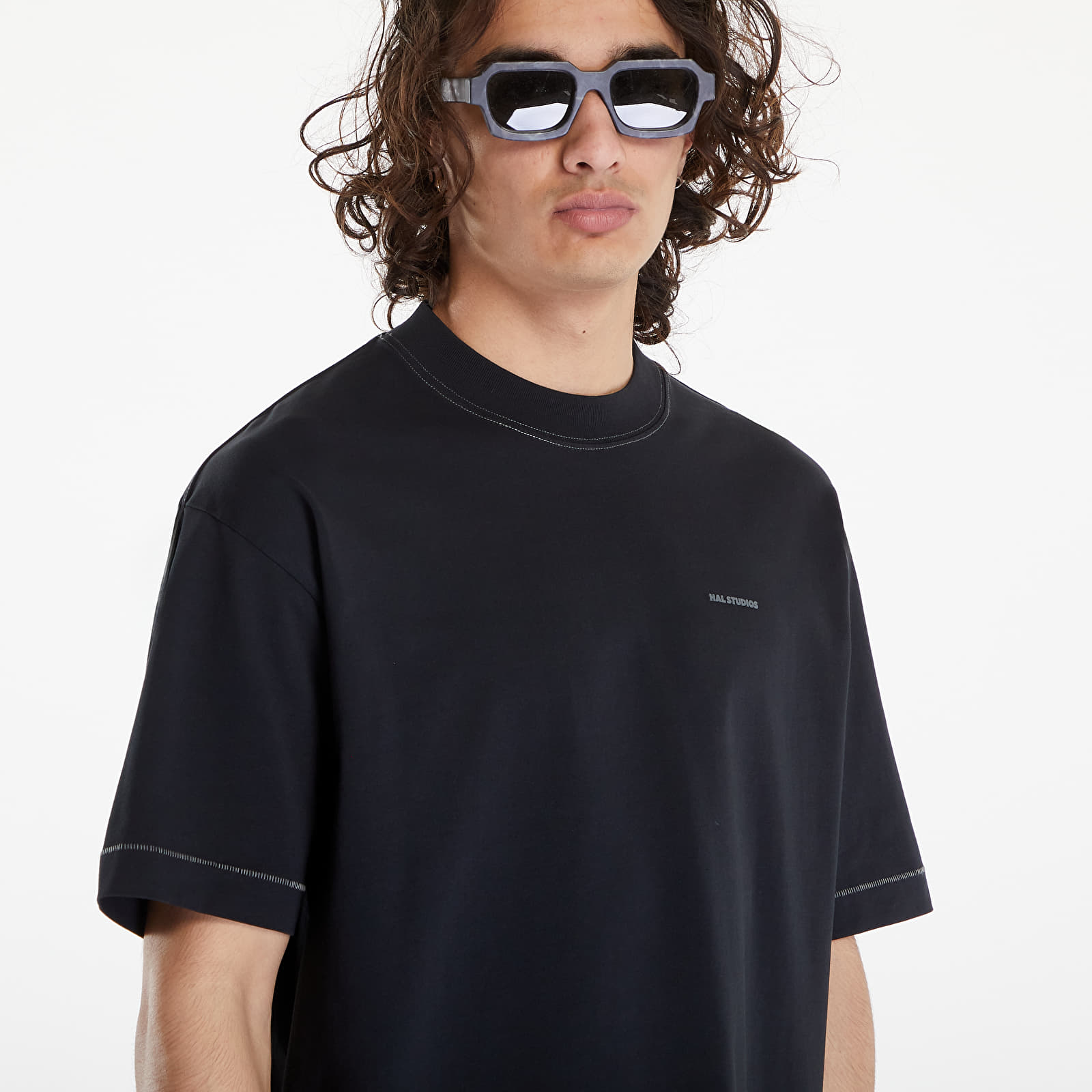 Männer T-Shirts HAL STUDIOS® Micro Logo T-Shirt Black