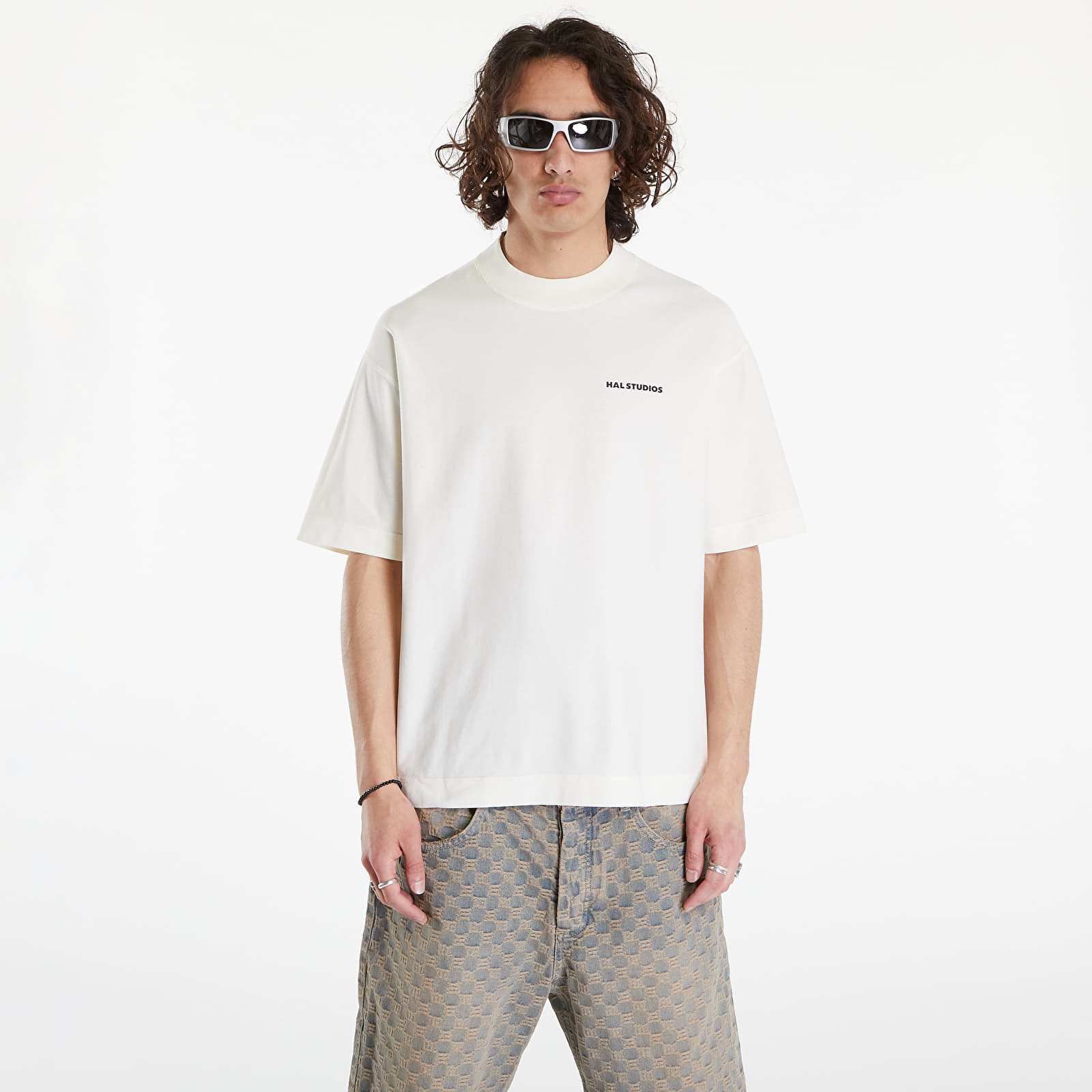 Férfi pólok HAL STUDIOS® Inside-Out Uniform T-Shirt Off-White