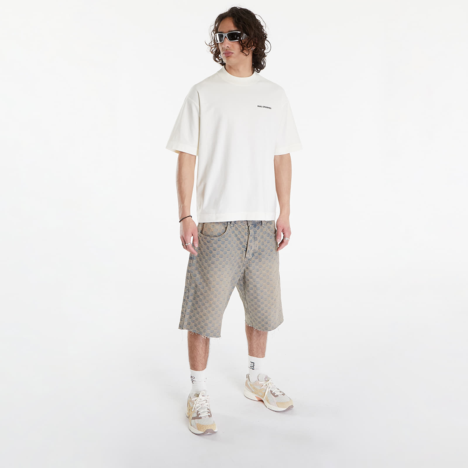 Férfi pólok HAL STUDIOS® Inside-Out Uniform T-Shirt Off-White