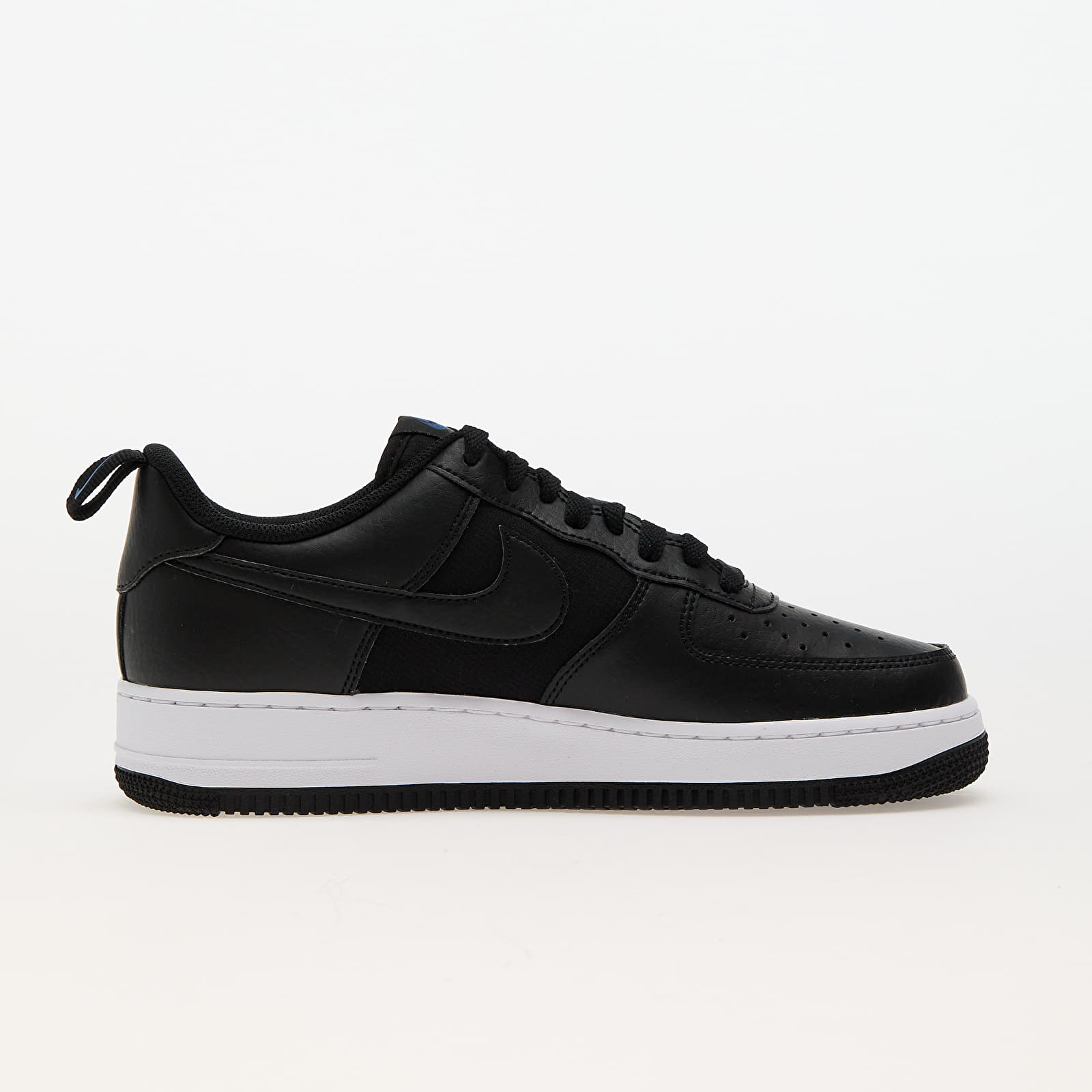 Ανδρικά παπούτσια Nike Air Force 1 '07 Black/Black-Court Blue-White