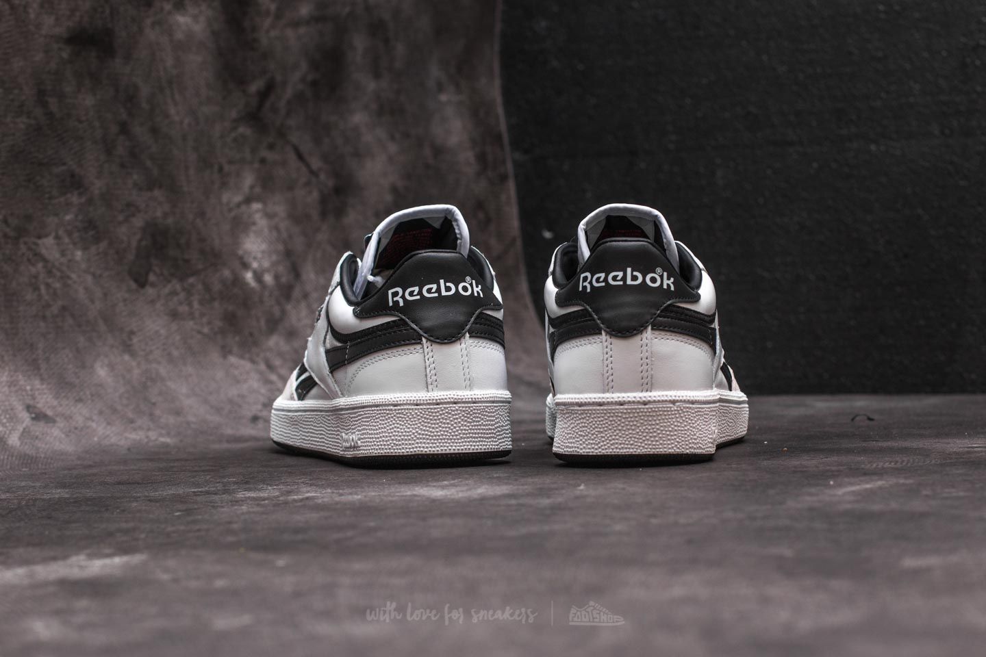 Men s shoes Reebok Revenge Plus TRC White Black Excellent Red Footshop