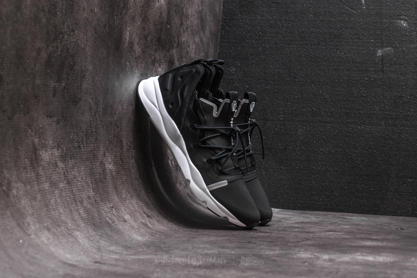 reebok furylite black