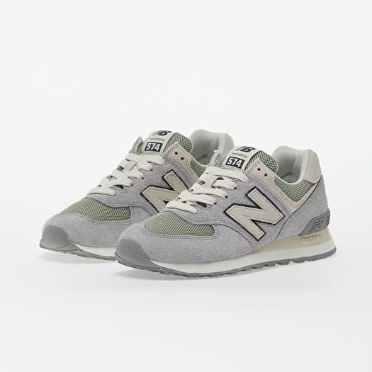 Women's gray new balance top