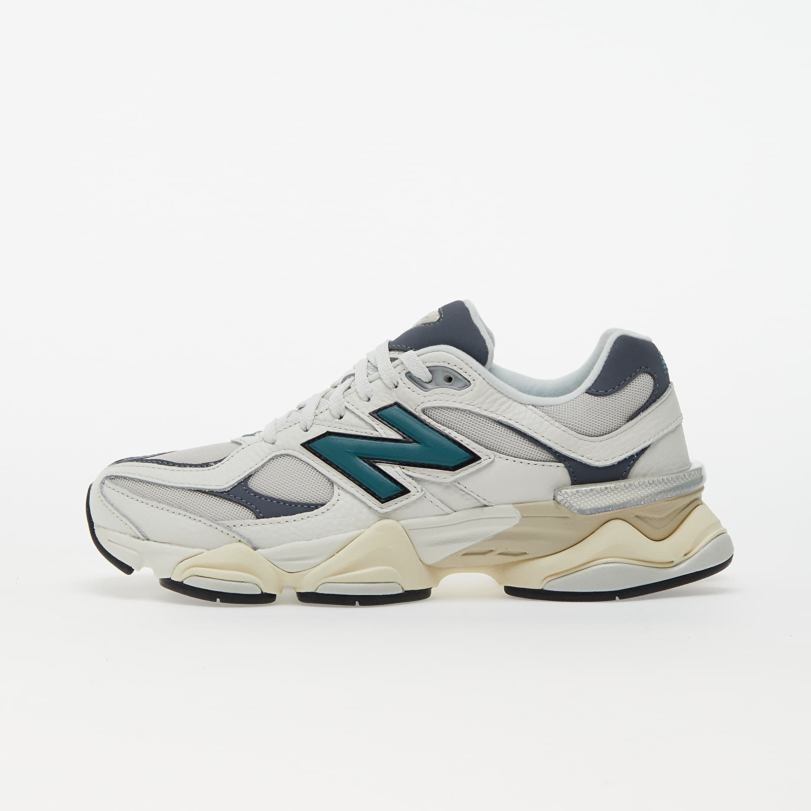 Обувки New Balance 9060 Sea Salt