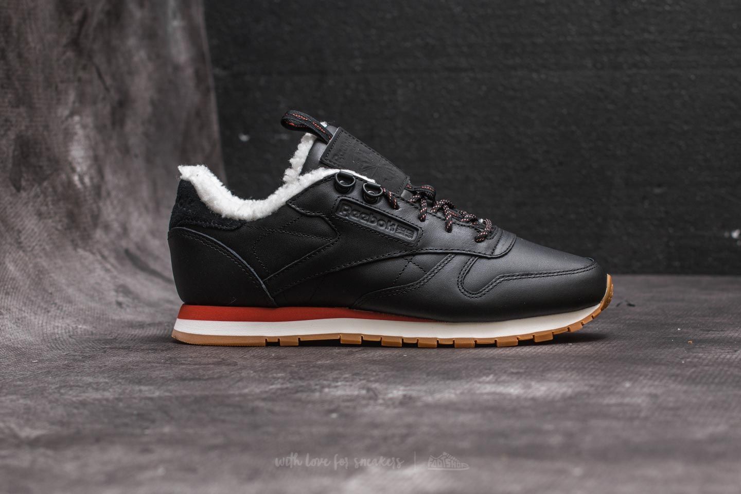 Women s shoes Reebok Classic Leather Arctic Black Burnt Amber