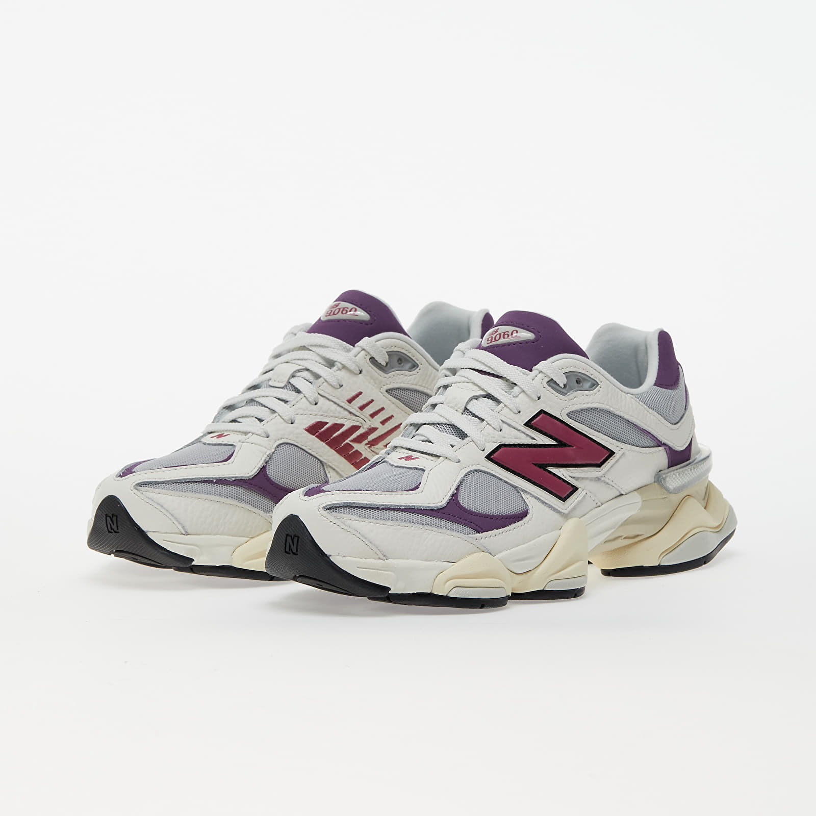 Обувки New Balance 9060 - бял (sea salt)