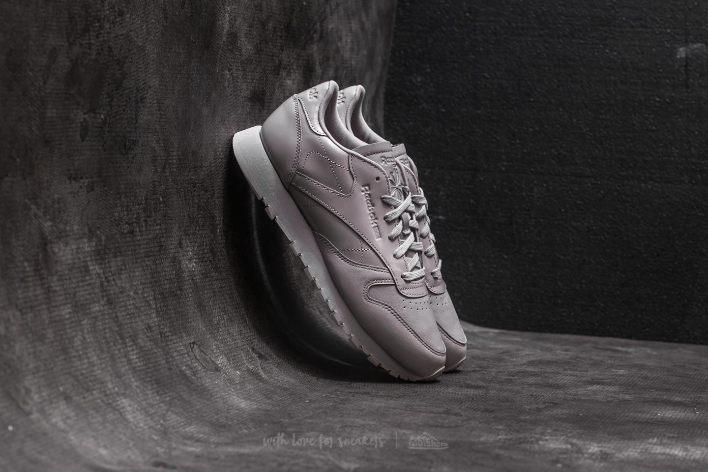 reebok classic leather shimmer