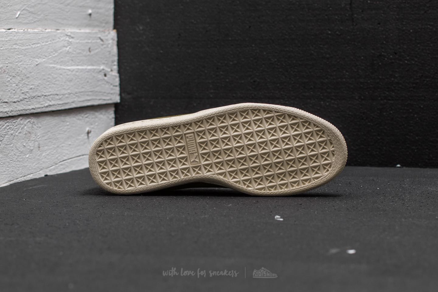 Încălțăminte și sneakerși pentru femei Puma Suede XL Lace VR Olive Night-Avocado