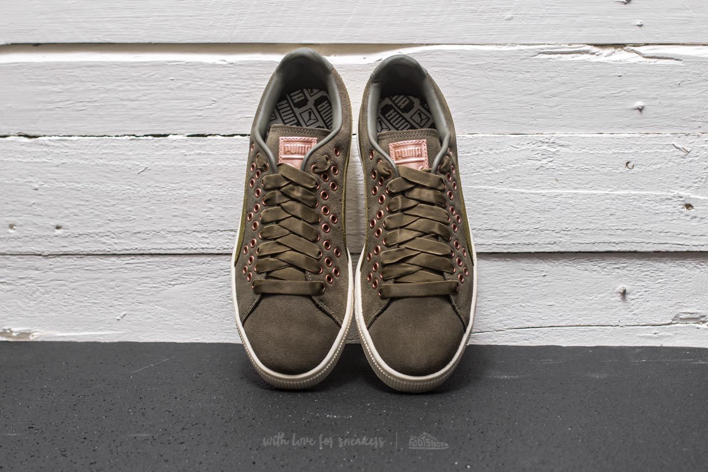 Încălțăminte și sneakerși pentru femei Puma Suede XL Lace VR Olive Night-Avocado