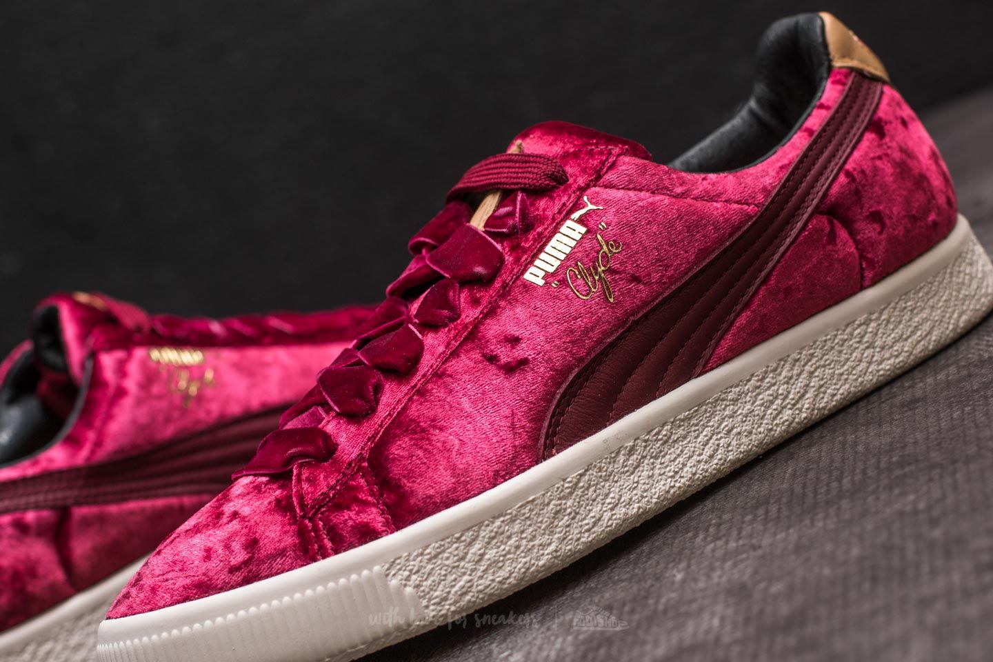 Puma clyde extra butter store