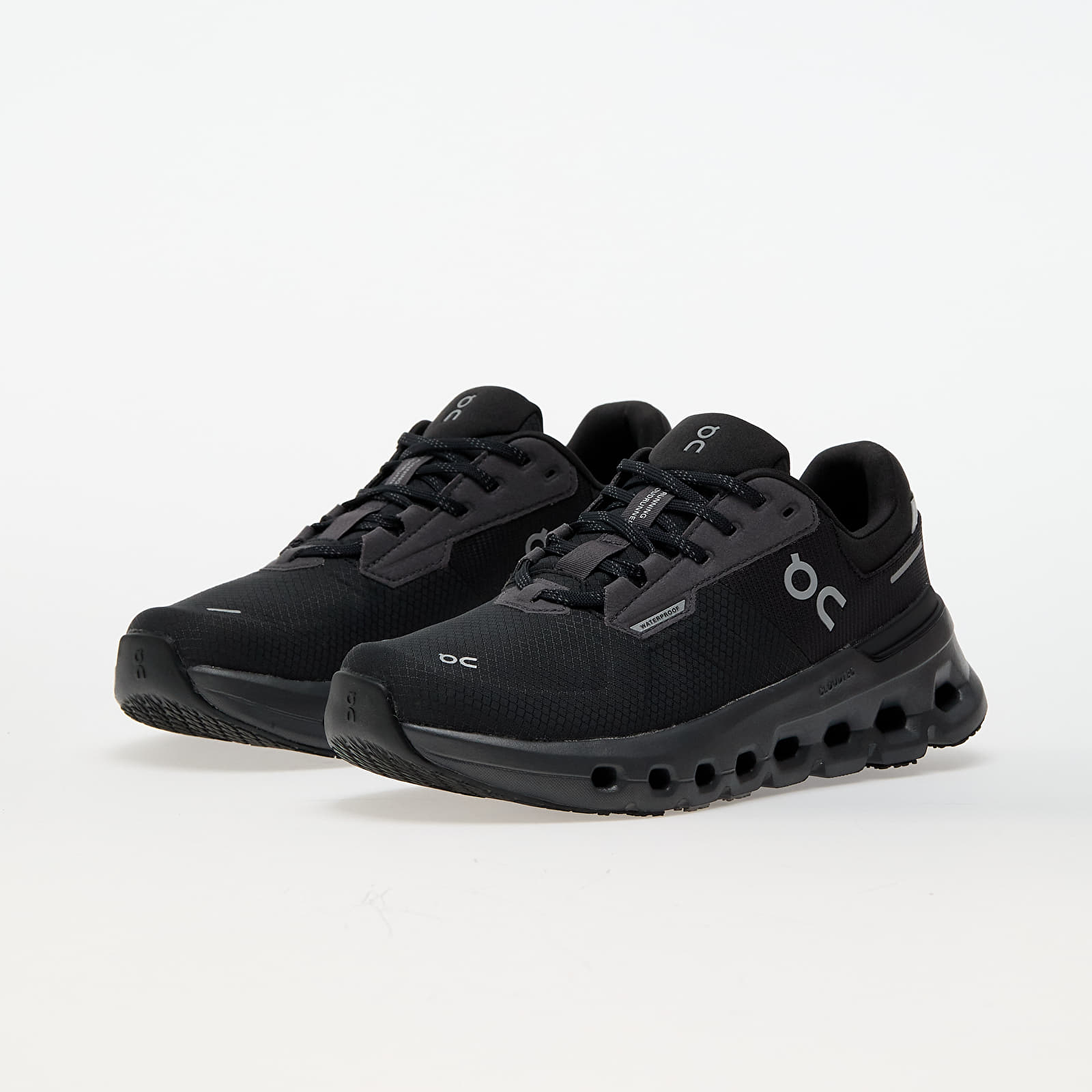 Cipők On W Cloudrunner 2 Waterproof Magnet/ Black