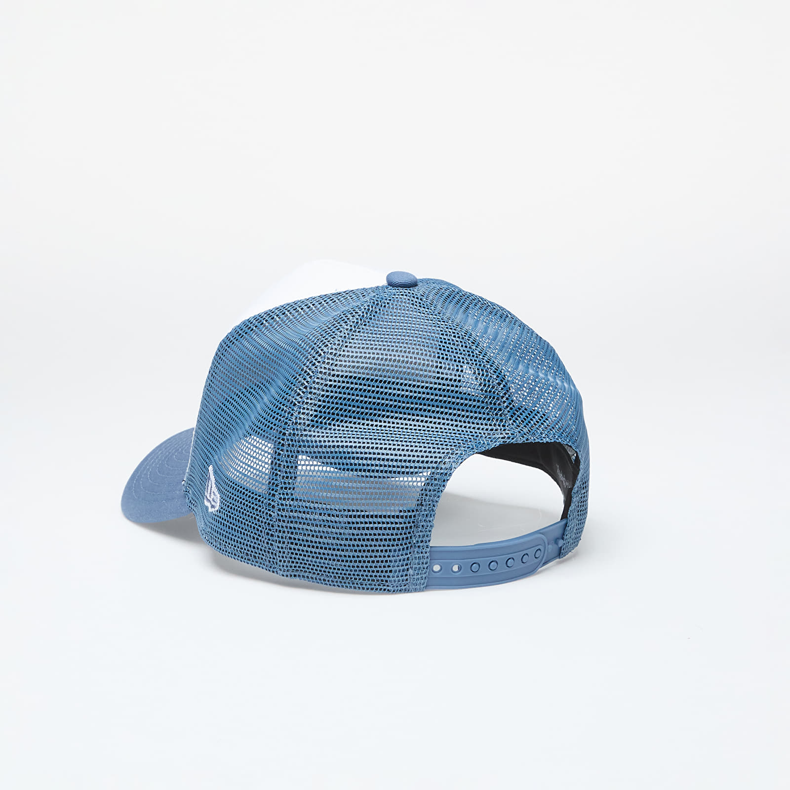 Kšiltovky New Era x Rick And Morty 9Forty Trucker Snapback Faded Blue/ White