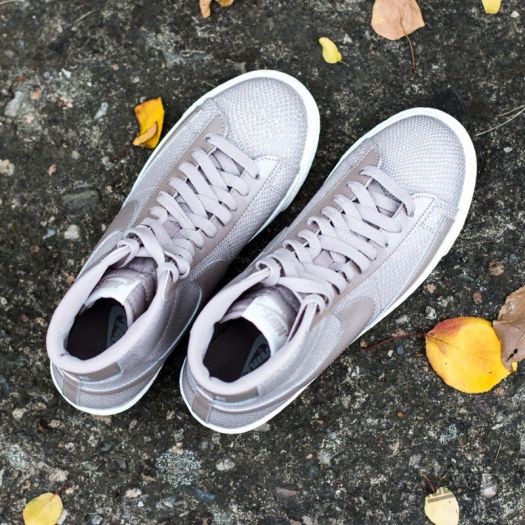 Nike w blazer low sale ltr prm