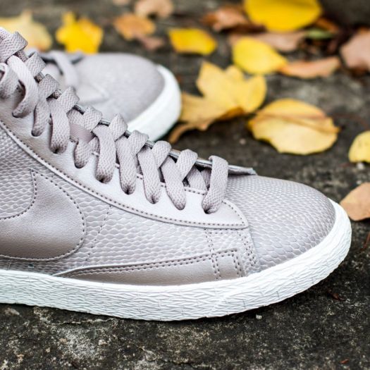 Nike w blazer low sale ltr prm