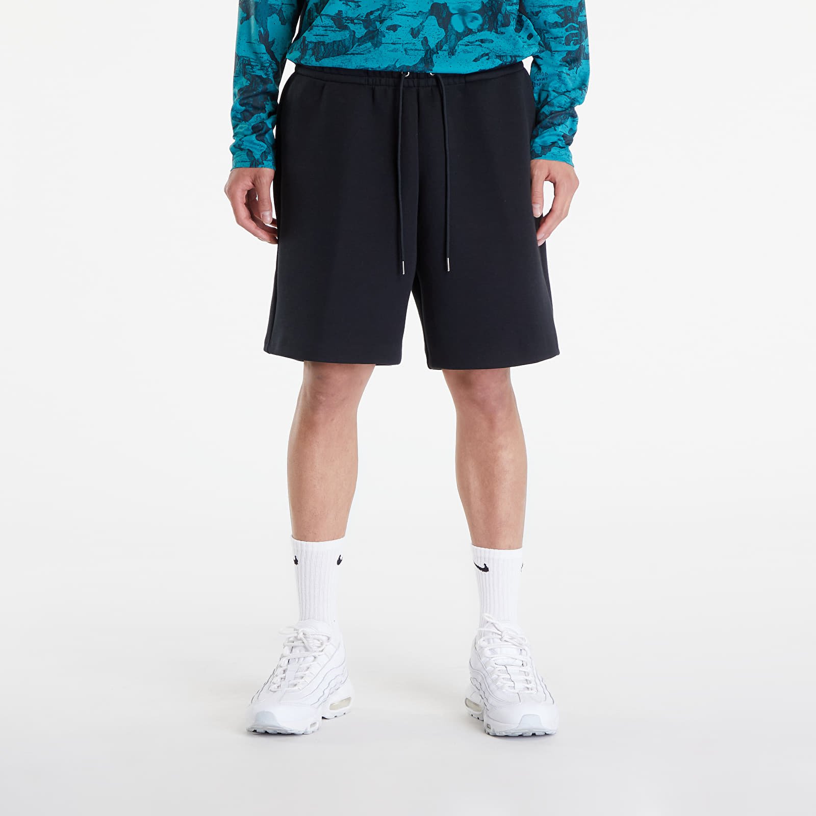 Pantaloni scurți Nike Sportswear Tech Fleece Reimagined Men's Fleece Shorts Black