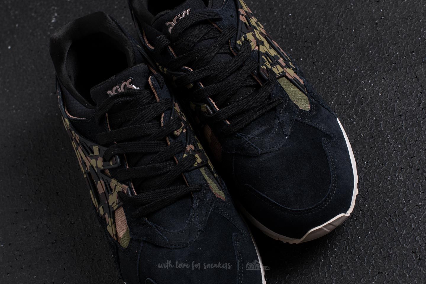 Men's shoes Asics Gel-Kayano Trainer Black/ Martini Olive