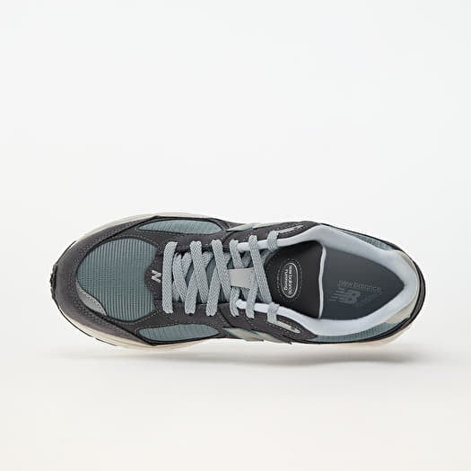 Men's shoes New Balance 2002R Magnet Footshop