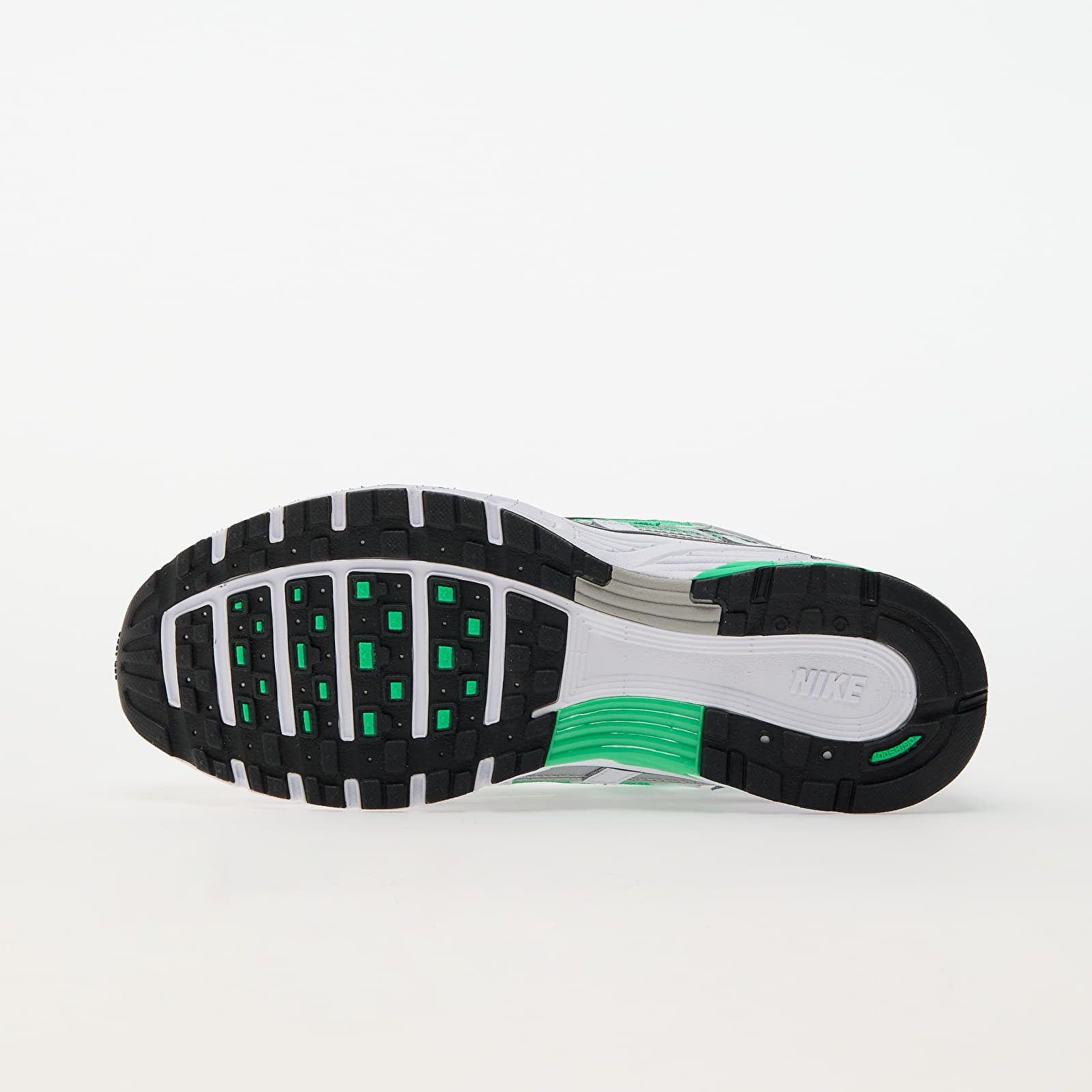Ανδρικά παπούτσια Nike P-6000 White/ Black-Metallic Silver-Spring Green