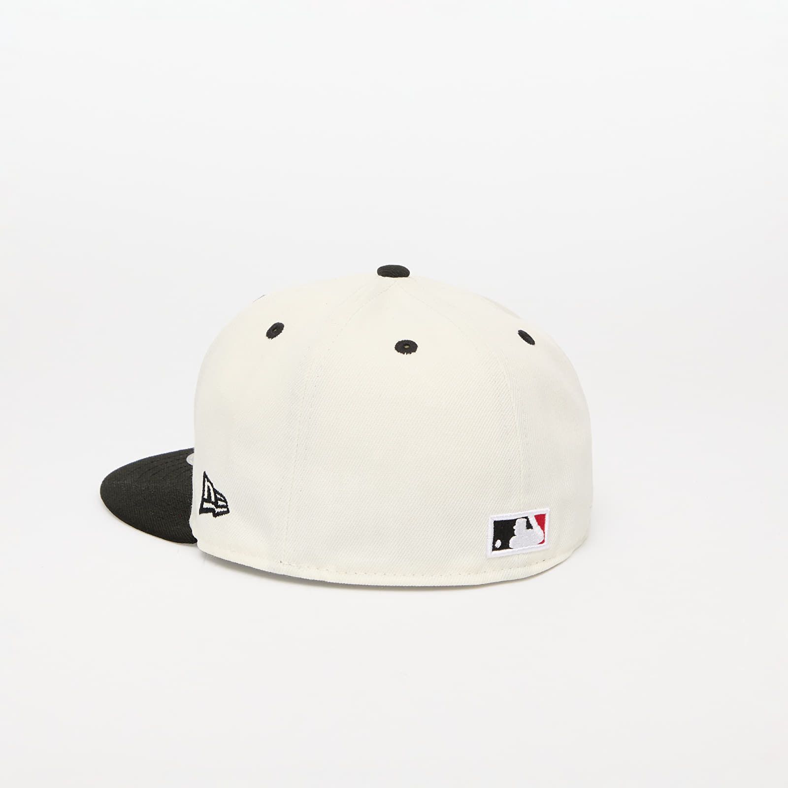 Kšiltovky New Era Chicago White Sox 59Fifty Fitted Cap Chrome White