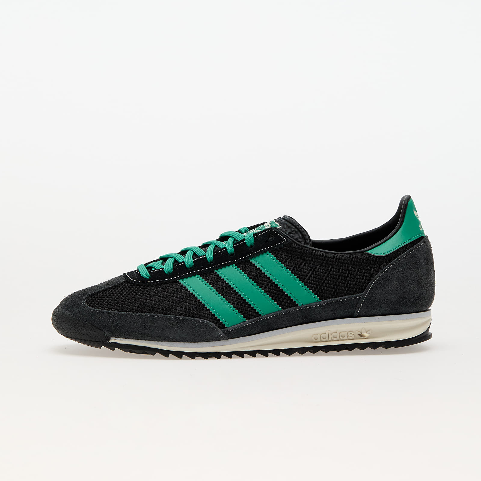 Aq1136 adidas discount